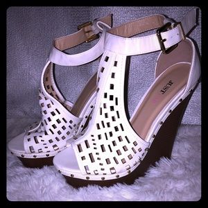 Just fab white wedges